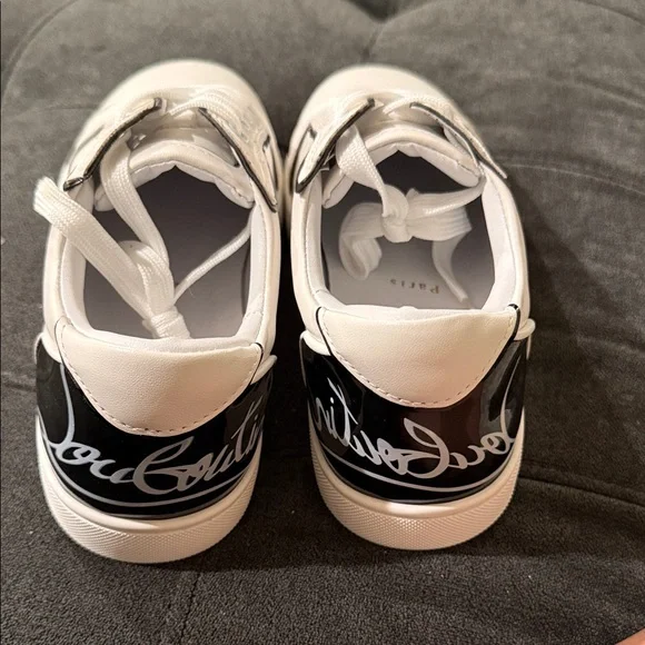 Christian Louboutin White Leather Low-Top Sneakers with Black Heel Panel - Picture 2 of 7